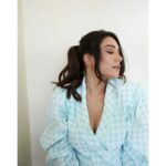 Aanchal Munjal Instagram - Even after all this time The sun never says to the earth, 'You owe Me.' Look what happens with a love like that, It lights the Whole Sky 💞 #love Glam by @makeup_by_shradha Hair by @daksh_hairguru 🌟 @makeupnhairbyankita Styled by @renukadiyan9 Wearing @trisaradesign Oh-so beautiful Jewellery by @sataara19 (www.sataara.com) Picture by @palashvphoto #photoshoot #picoftheday#sunday