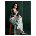 Aanchal Munjal Instagram - Be the woman who fixes another women's crown without telling the world it was crooked. #womensupportingwomen #womensfashion #strongwomen #HerKahaaniHaiZaruri @Netflix_in Wardrobe - @raw_mango Earrings - @azgaofficial Heels - @paioshoes Styled by @raw_mango and @shreejarajgopal Picture by @nehachandrakant Makeup by @makeupandhairby_tanisha #yehkaalikaaliankhein #actor #staystrong #grateful Mumbai, Maharashtra