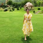 Aanchal Munjal Instagram - Happiness in the lap of nature 💛 Thank you @rajasthalijaipur @khyathisolutions Jaipur - The pink city