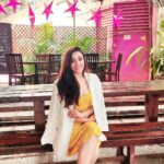 Aanchal Munjal Instagram - Sunny day 🫶 Mumbai, Maharashtra