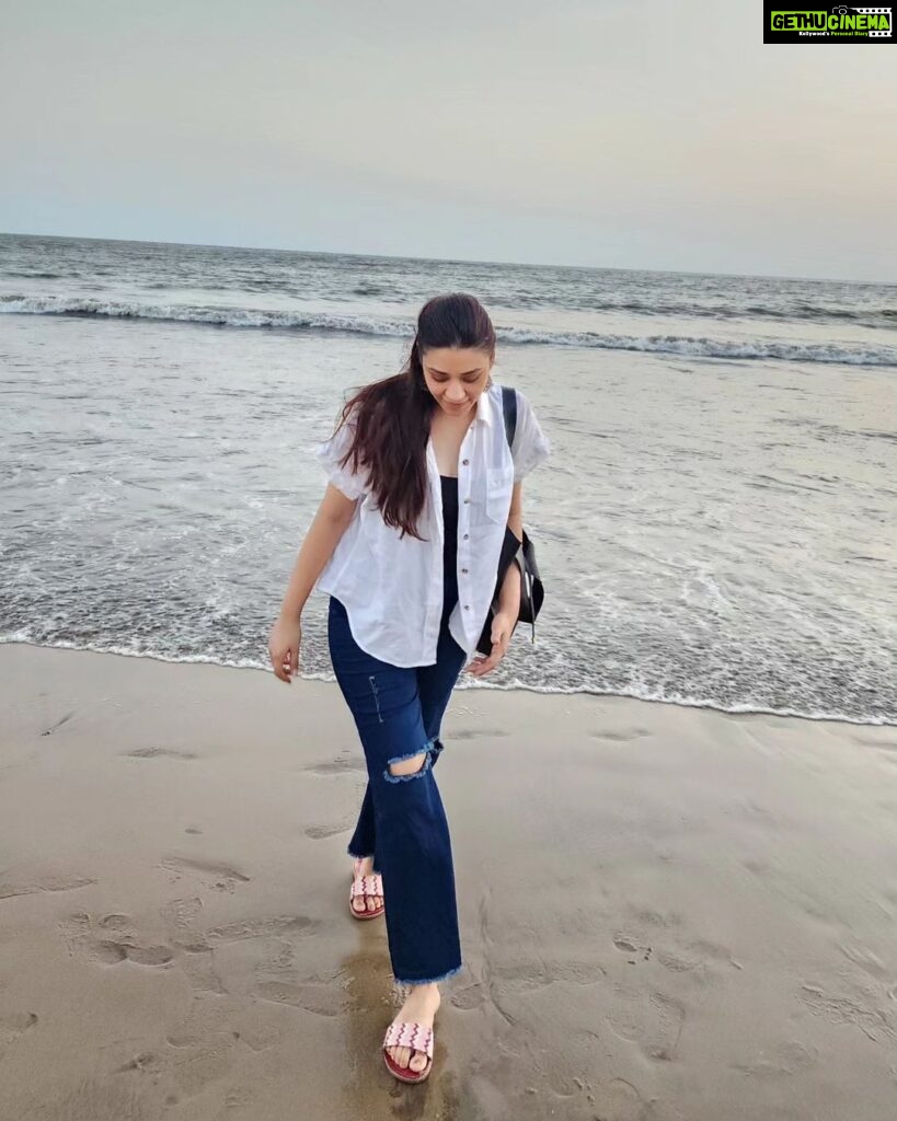 Aanchal Munjal Instagram - Sea's the day 💕 #goodvibes