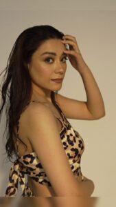 Aanchal Munjal Instagram - Be yourself..unless you can be a 🐆🔥👸 Magazine - @thedoormagazine Featuring - @anchalsinghofficial Photographer & Creative Director - @dhruv_vohraphotography Editor at Large & Fashion Director @jennet_david_william Video by @shashankshuklaphotography Makeup - @makeupandhairbysabahat Hair - @bhavikasanghvi_makeup Art Director - @aditisubramaniam Stylist - @styledbyabhilasha @stilusbyswati Assistant Photographer - @b.runphotography Artist Management - @exceedentertainment Location - @blackframesstudios Outfit - @tinytalesclothingline Jewellery - @tasi.elegantlysimple Bag - @indiaztrend.clutch Footwears - @hypeshoes.in #thedoormagazine #anchalsingh #reels #fashionreels