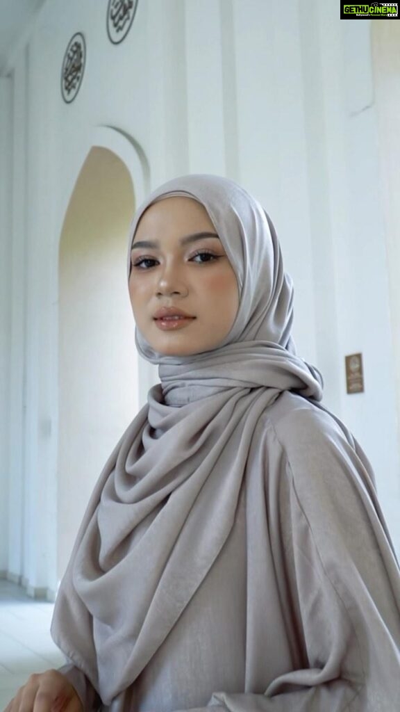Aaron Aziz Instagram - Masha Allah Tabarakallah Introducing our new Zaheera Telekung Dress with a more refined fabric. This enhancement ensures effortless wearability for your utmost convenience. The fabric itself is not only soft and comfortable, but also breathable, making it perfect for any occasion - be it for ibadah, work, or leisure. And the best part? It comes with an attached shawl, fits S to 3XL, wudhu friendly and making it a truly versatile, all-in-one dress that meets all your needs. Get ready to experience the ultimate combination of style and ease with Zaheera! 💕 #telekung #telekungdress #diyanahalik #dress #telekungmurah 𝙬𝙬𝙬.𝙙𝙞𝙮𝙖𝙣𝙖𝙝𝙖𝙡𝙞𝙠.𝙘𝙤𝙢 | 𝙬𝙬𝙬.𝙙𝙞𝙮𝙖𝙣𝙖𝙝𝙖𝙡𝙞𝙠.𝙨𝙜 🛒 Kuala Lumpur, Malaysia
