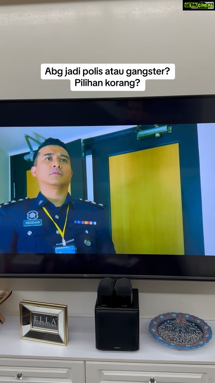 Aaron Aziz Instagram - Part 1 pilihan rakyat. Vote now. Polis, Gangster atau Lover? Follow YouTube saya ye guys Maceh 🙏