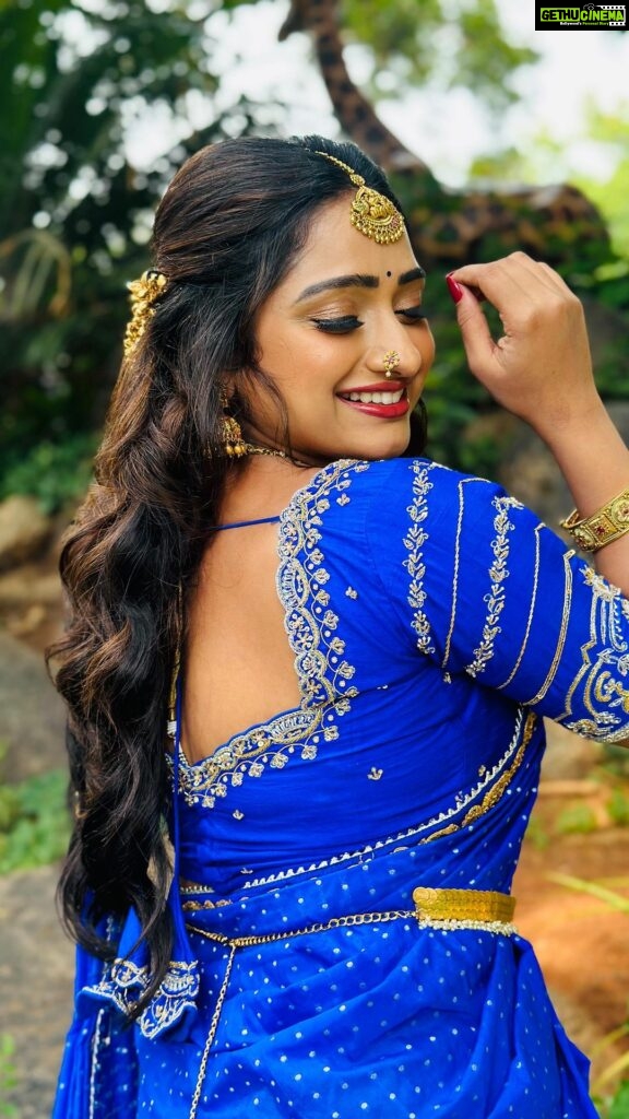 Aashika Padukone Instagram - Hayyoda 💙 Designer: @maramsclothing_official Hairby: @praneetha_beautymakeover #hayyoda #jawan #srk #trending #traditional #festivevibes