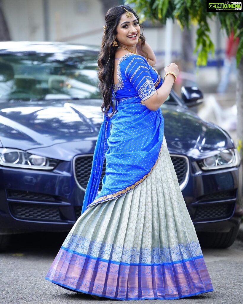 Aashika Padukone Instagram - Beautiful dress, beautiful me! Embracing the elegance of this stunning attire. 💙 #ConfidenceInStyle #traditional #zeetelugu #comingsoon #show #halfsaree #festiveoutfit #festivecollection #lookfortheday Hairby: @praneetha_beautymakeover Outfit: @maramsclothing_official PC: @paulino_pictures