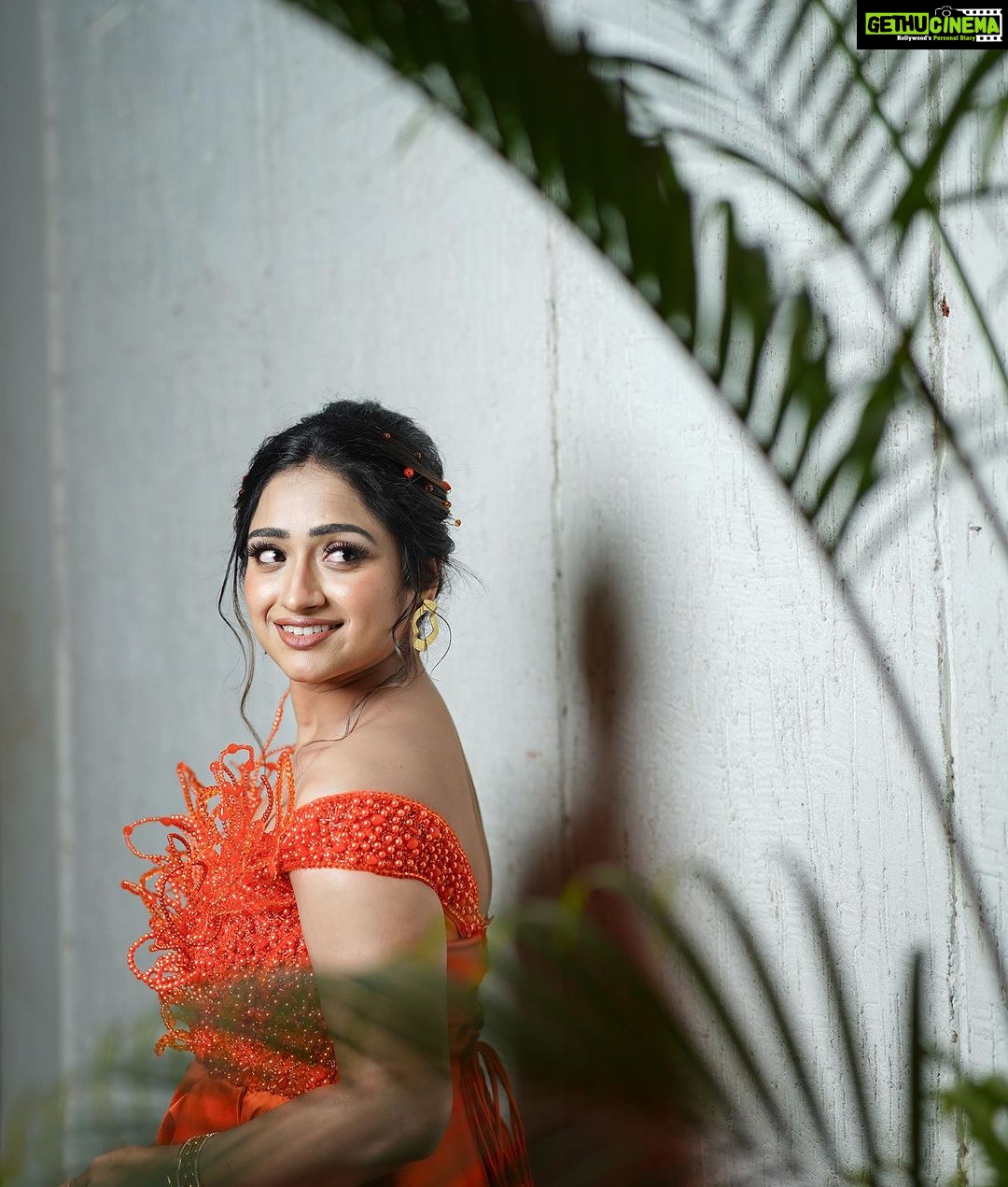 Aashika Padukone Instagram - Dazzling in Pop Orange at the Zee Telugu Awards 🧡✨ #Comingsoon #RedCarpet #Zeetelugu #ZTKA2023 #Staytuned #awardshowglam Styling: @greeshma_krishna.k Designer: @indusuresh_p Jewellery: @thetrinkaholic Makeover: @praneetha_beautymakeover Photography: @happy_portraits_photography
