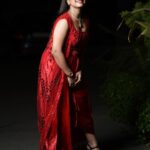 Aashika Padukone Instagram – Some fiery red mood! ❤️‍🔥

Styled by:-@harinireddym
Outfit:-@nsdesignerstudios
Jewellery:-@kushalsfashionjewellery
Makeover: @praneetha_beautymakeover 
Photographer: @happy_portraits_photography