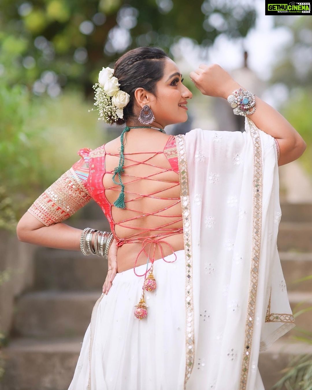 Aashika Padukone Instagram - Navaratri Vibes 🎉 Stylist: @priyareddy_baddigam Outfit: @maramsclothing_official Jewellery: @aditi_collection Makeover: @praneetha_beautymakeover Photography: @happy_portraits_photography