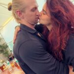 Aashka Goradia Instagram - @ibrentgoble ♥️ . . . . . #20weekspregnant #parentstobe #dadda Sábado Goa