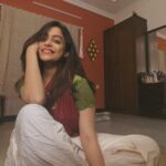 Abhirami Venkatachalam Instagram - Sometimes ✨ #life #love #live #happy #vibes #positivevibes #abhiramivenkatachalam #av #kannamma #instagram #instadaily #instagood #instafashion #instamood #instalife #instalove