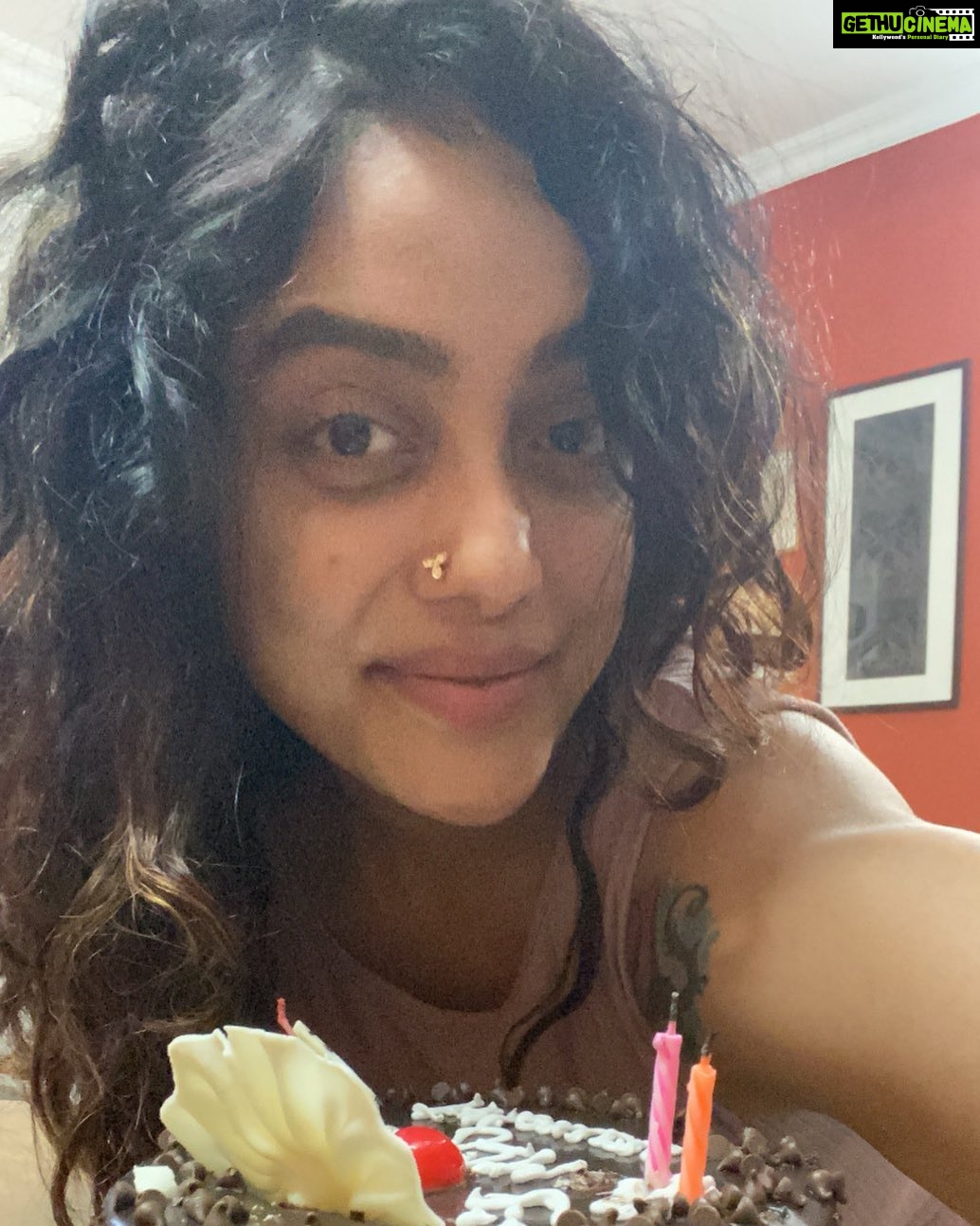 Abhirami Venkatachalam Instagram - Small token of love from my brother @iamkrishnakumar.v 🤍 for 1M fam✨😘 Happy for the growth of my family Love you all♥️ #live #life #love #happy #vibes #positivevibes #abhiramivenkatachalam #1m #kannamma #av #instagram #instagood #instamood #instapost #instalike #instalove #instalife #chennai #home