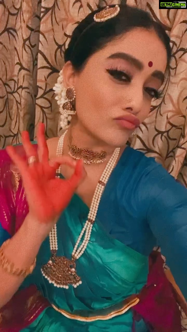 Abhirami Venkatachalam Instagram - How was 2022 “superrrrrrrrr” how will 2023 be “ superrrrrrrrrrr oh superrrrrrrrrr”♥️ #life #live #love #happy #vibes #positivevibes #abhiramivenkatachalam #kannamma #av #instagram #instagood #instamood #instalike #instalife #instalove #instareels #erode #2022 #2023