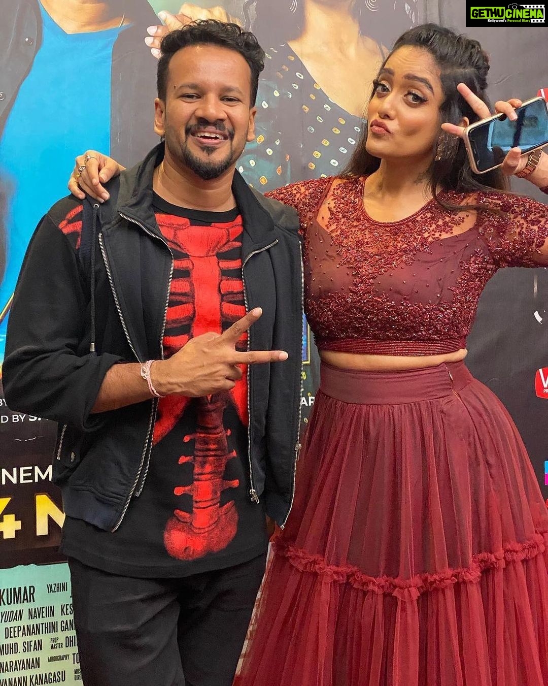Abhirami Venkatachalam Instagram - Finally Gajen got premiered today ♥️ love ya Malaysia... hugs to my darlings @vimalaperumal6 @deneskumar_ @iam_irfun @brriyanjohn.official @styledbyyogash @theshaan36 @s.mathan_21 ♥️♥️♥️ #life #love #like #live #happy #vibes #positivevibes #instagram #instalike #instapost #instagood #instamood Outfit- @nirali_design_house ♥️ Makeup&hair- @brriyanjohn.official ♥️ GAJEN from 24th nov in theaters🇲🇾