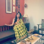 Abhirami Venkatachalam Instagram - Happy Diwali fam ✨🪔💚 PC-Amma😚 #live #love #smile #light #festival #diwali #instagram #instapost #instalike #instalove #instagood #instafashion #saree #traditional #abhiramivenkatachalam #kannamma #ab #chennai #home
