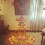 Abhirami Venkatachalam Instagram - #diwaliwithdevi 🌺✨🪔 happy Diwali fam🤗♥️ #life #love #lights #memories #happy #vibes #abhiramivenkatachalam #lingabhairavi #instagram #instapost #diwali #divine #home