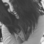 Abhirami Venkatachalam Instagram - Monochrome 🤍🖤 #smile #love #life #black #white #monochrome #blessings #abhiramivenkatachalam #kannamma #ab #instagram #instagood #instalike #instalife #instapost #chennai #home