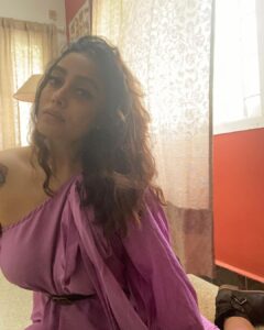 Abhirami Venkatachalam Instagram - And she danced like flames at a bonfire 🔥 #life #love #happy #memories #vibes #positivevibes #she #abhiramivenkatachalam #kannamma #ab #instagram #instagood #instastyle #instafashion #instalike #instalife #instapost #chennai #home