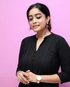 Abhirami Venkatachalam Instagram - Ponniyin Selvan fdfs pictures 🤍 thank you @evidencemaker for the click 🙏🏼🙏🏼🙏🏼 #ponniyinselvan #fdfs #black #colour #smile #love #life #positivevibes #posing #camera #abhiramivenkatachalam #kannamma #ab #instagram #instapost #instalife #instalike #instagood #chennai