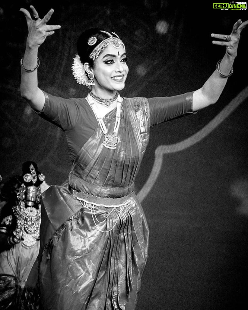 Abhirami Venkatachalam Instagram - Dance is the joy of movement and heart of life...”Happy International Dance Day” 👣 #life #love #true #self #moments #happy #vibes #abhiramivenkatachalam #ammu #kannamma #dance #day #instagram #instagood #instalife #chennai #tamilcinema