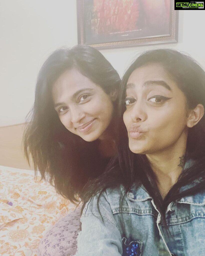 Abhirami Venkatachalam Instagram - My frankie get well soon , love you so much .... I wish you were there from day 1 with me ... my vibe you are love you to the core ♥️😘🤗 #love #you #ramya #abhiramivenkatachalam #bbott #hotstar