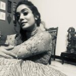 Abhirami Venkatachalam Instagram - Perfectly imperfect 🤍 #abhiramivenkatachalam #av #kanmani #kannamma PS- why @arrahman sir why , your music gives hope to love which is not there in this world , but still we all believe one day it will happen .... thanks to your music... always a Rahman fan 🤍