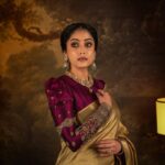 Abhirami Venkatachalam Instagram - Jewellery: @rajatamaya Photography : @parvathamsuhasphotography Makeup : @salomirdiamond Blouse : @sruthikannath22 Studio : @uvi_photostudio