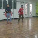 Abhirami Venkatachalam Instagram - When our friend turns to be our dance master @iamsandy_off Macha 🤗 thanks for giving such an amazing memory... such a crispy choreography I loved every moment of the practice session and performance 🙏🏼 #throwback #kamal60 #ulaganayagan #dance #bb3 #sandy #practice #session yes everyone has a breaking point 💃🏻 @dorathy_sylviasandy @cynthia_vinolin ♥️