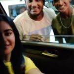 Adah Sharma Instagram – I promised these boys ki main yeh Instagram par share karoongi 🫀♥️ 
P.S. kabhi kabhi being stuck in traffic jams is nice 🤠