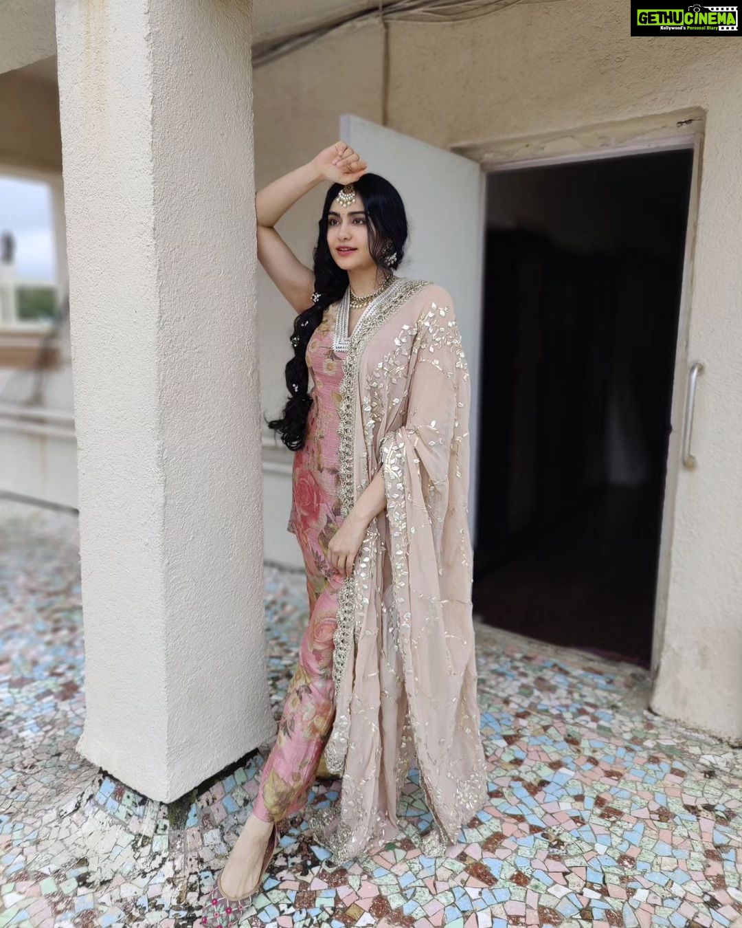 Adah Sharma Instagram - Kaanton ko murjhane ka khauf nahin. Phool to murjhha jaate hain, lekin kaante daaman thhaam lete hain😁😛😜 #MoralOfTheQuoteDontBeAFoolBeAKaanta🌸✒️ #AlsoiDidNotSayThisAnarkaliDidSoDontHoldMeResponsibleIfYouBecomeAFoolOrAKaanta Outfit- @mirpurimaheka Jewellery- @rubans.in 👗@juhi.ali 💇♀️@snehal_uk #100YearsOfAdahSharma #adahsharma
