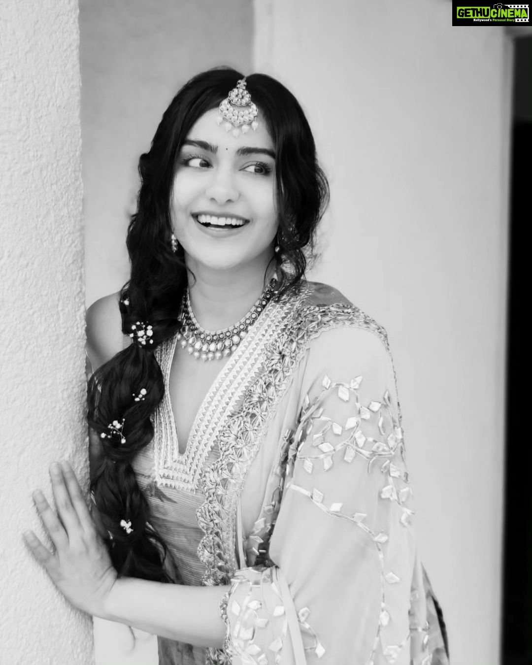 Adah Sharma Instagram - Kaanton ko murjhane ka khauf nahin. Phool to murjhha jaate hain, lekin kaante daaman thhaam lete hain😁😛😜 #MoralOfTheQuoteDontBeAFoolBeAKaanta🌸✒️ #AlsoiDidNotSayThisAnarkaliDidSoDontHoldMeResponsibleIfYouBecomeAFoolOrAKaanta Outfit- @mirpurimaheka Jewellery- @rubans.in 👗@juhi.ali 💇♀️@snehal_uk #100YearsOfAdahSharma #adahsharma