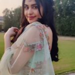 Adah Sharma Instagram – Chaand and Sun saath mein !! 
The planets seem to have aligned 🐐🐧🪐🧚‍♀️🫀