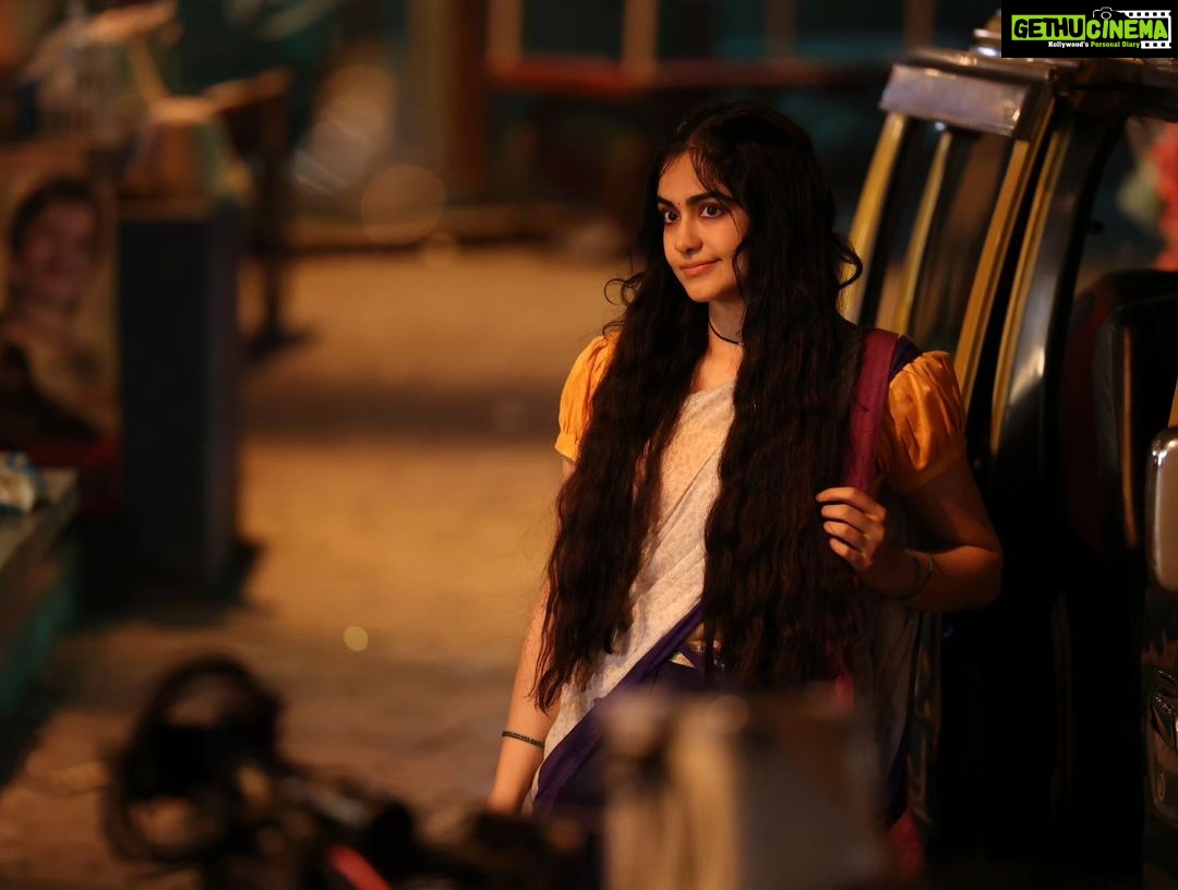 Adah Sharma Instagram - 3 din aur 4 ghante mein aap kitne samose kha sakte ho?Β Samose Khao, barish mein dance Karo , kissi ko na chedo , na satao aur #KaliKaliZulfonKe dekho , suno aur enjoy KaroΒ β€οΈππββ¬πππ₯·π€π€π€π€ #tseries #BhushanKumar @ghuggss @jubin_nautiyal @rochakkohli @theofficialnusrat @abhishek_as_it_is @adil_choreographer @rajchanana @shivamchanana @sanjoyd