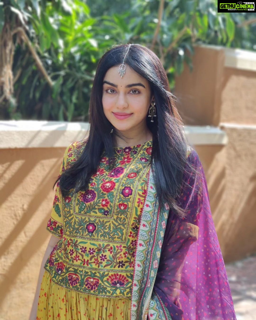 Adah Sharma Instagram - Everything everywhere all at onceππ π€π₯·ππ«πππΉπππΏοΈππ Caption the last pic π€£π€£ Hair @snehal_uk Styled by - @juhi.ali Outfit- @shraddharambhia_official Earrings - @anthajewels Makeup @adah_ki_radha P.S. Nasheeli aankhein because neend poori nahi hui because shoot ka pehla din and muhrat shot poore media ke saamne ππ¬πππ