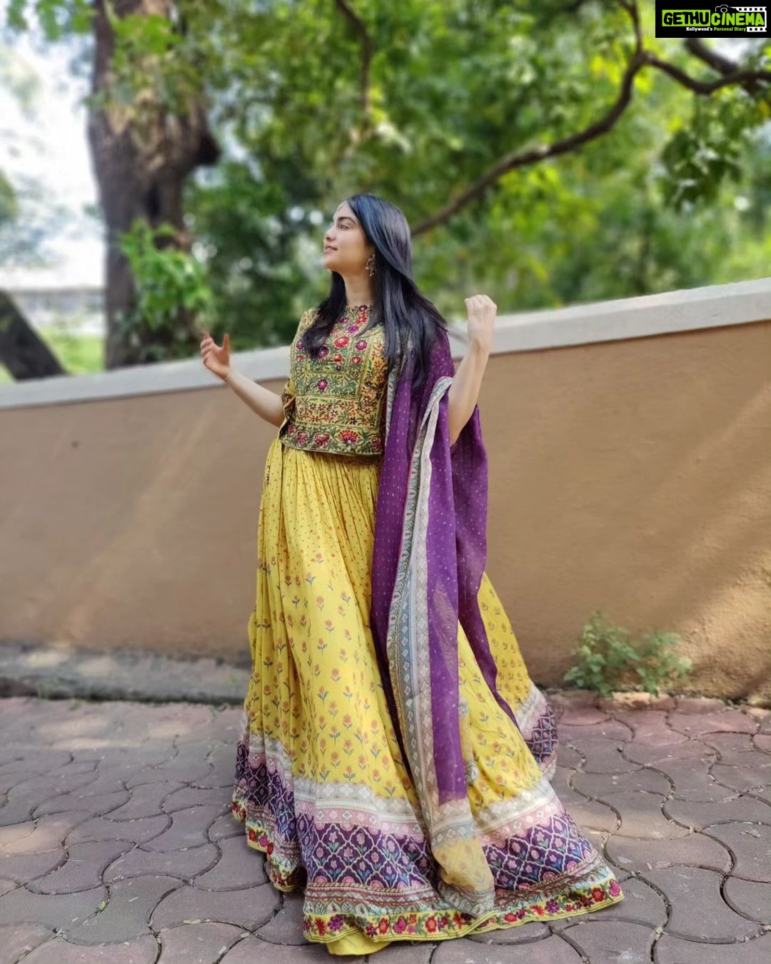 Adah Sharma Instagram - Everything everywhere all at onceππ π€π₯·ππ«πππΉπππΏοΈππ Caption the last pic π€£π€£ Hair @snehal_uk Styled by - @juhi.ali Outfit- @shraddharambhia_official Earrings - @anthajewels Makeup @adah_ki_radha P.S. Nasheeli aankhein because neend poori nahi hui because shoot ka pehla din and muhrat shot poore media ke saamne ππ¬πππ