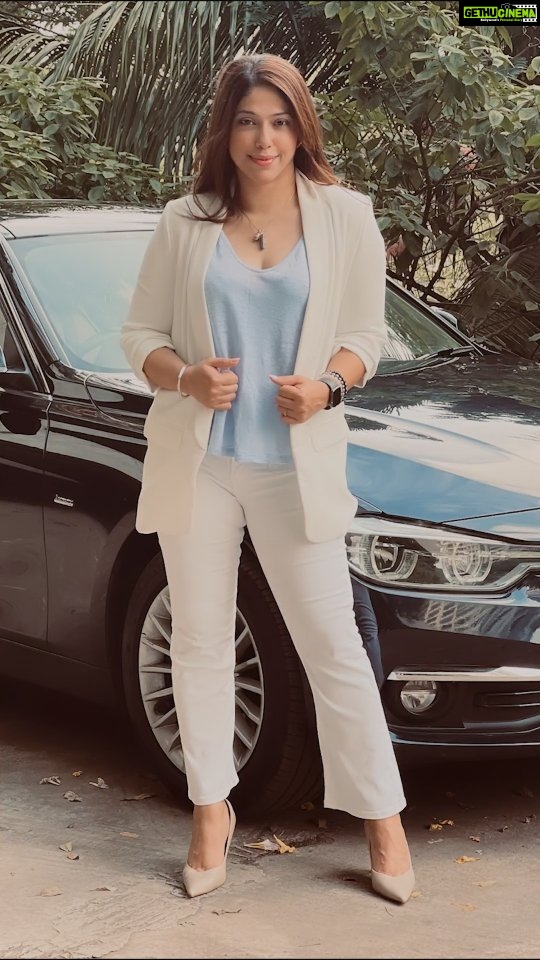 Addite Shirwaikar Malik Instagram - Being a woman believe that you can! It’s never easy multitasking but when you have managed to do all that you manifest, that high is unbelievable! . . Styled by: @nishabedii . . #Work #BossLady #reels #AditiMalik