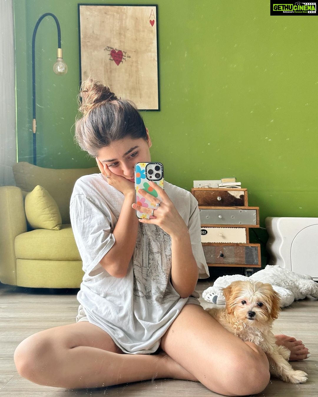 Aditi Bhatia Instagram - my bestie 🫶🏻 Mumbai, Maharashtra
