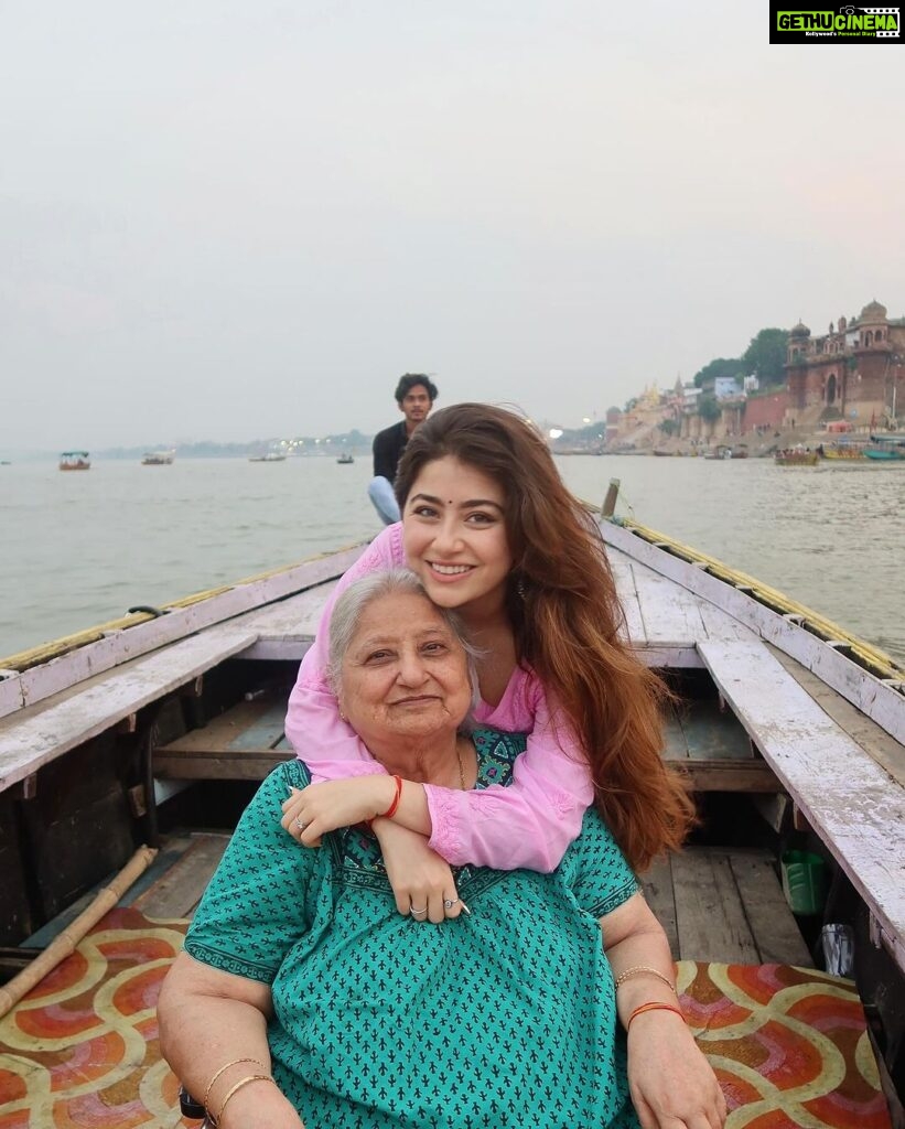 Aditi Bhatia Instagram - 🛶 Ganga River, Varanasi