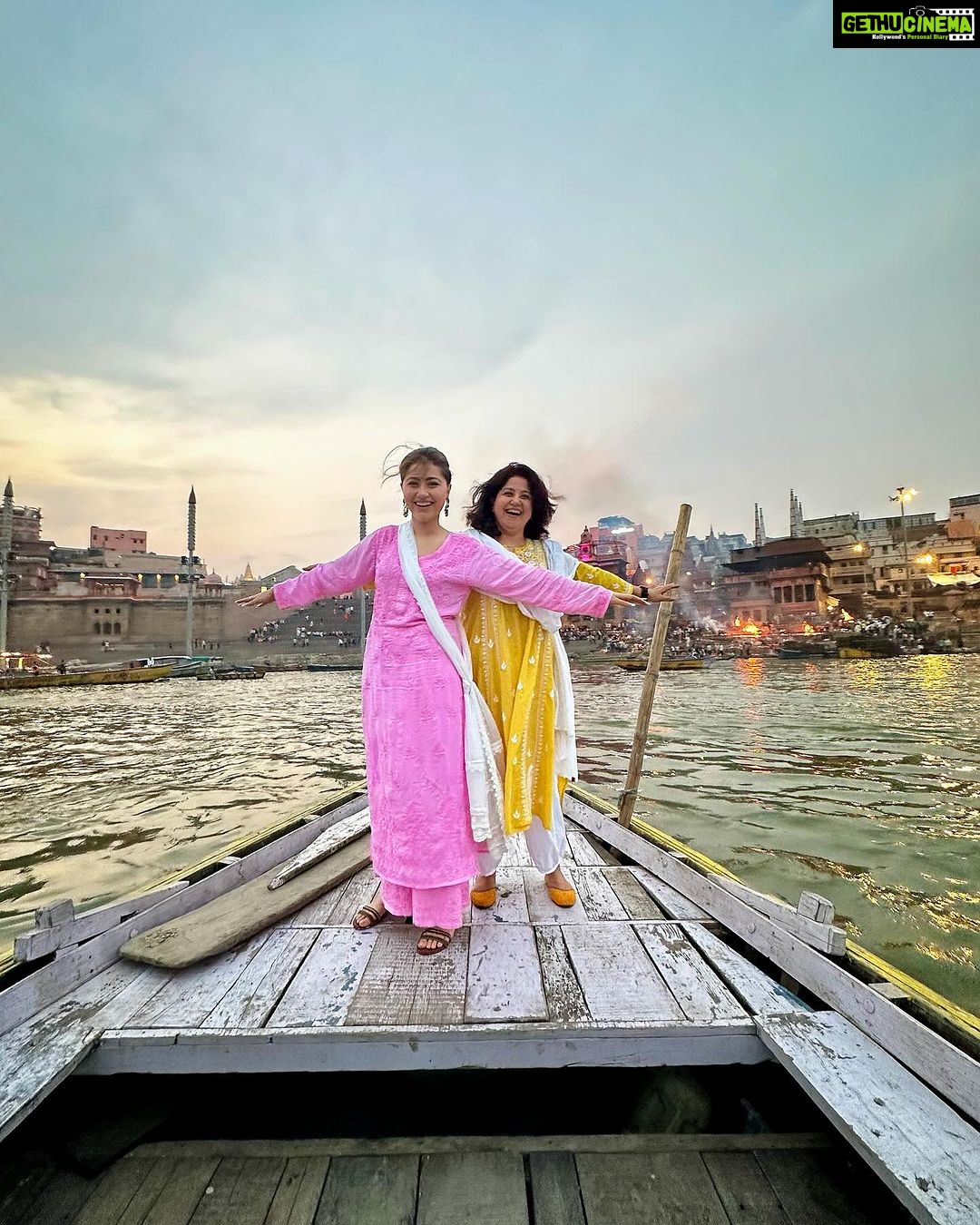 Aditi Bhatia Instagram - 🛶 Ganga River, Varanasi