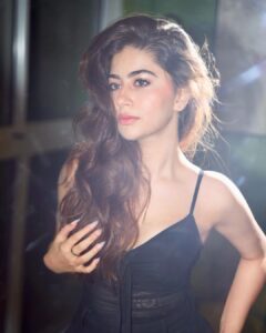 Aditi Bhatia Instagram - the 🪄 is within you (: