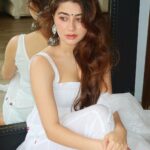 Aditi Bhatia Instagram - 🕊️ wearing @tilohri.india