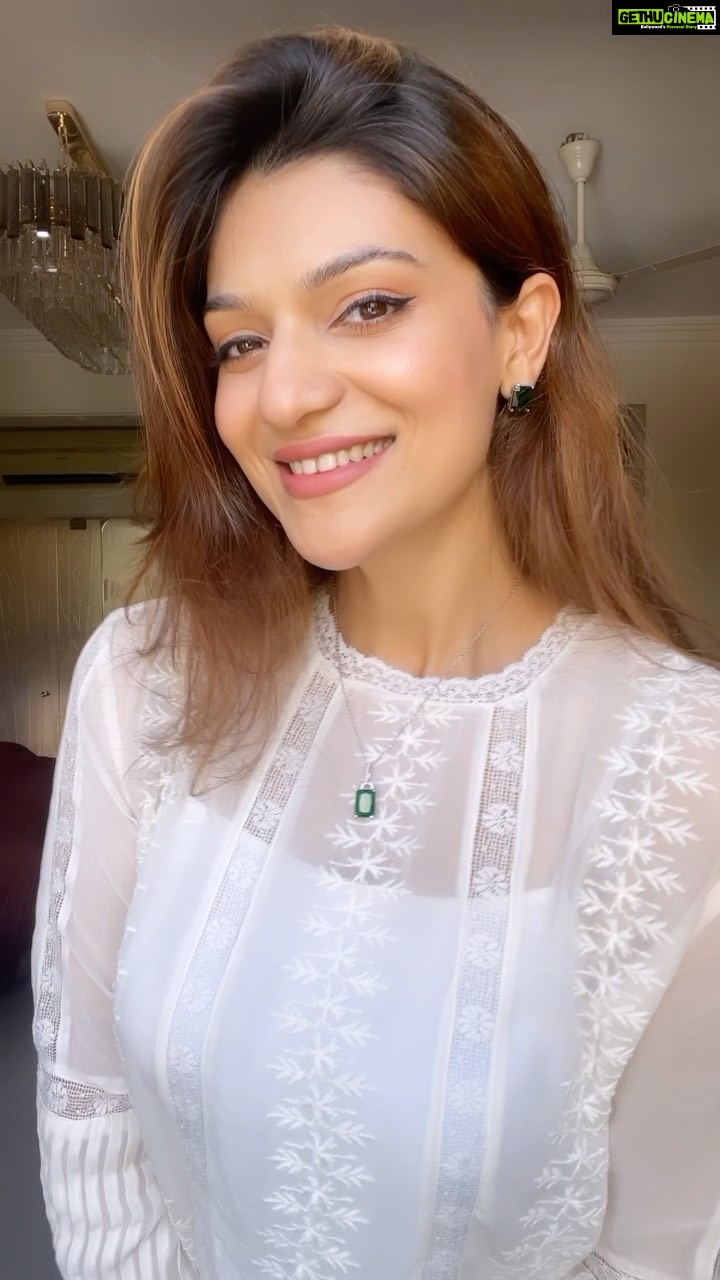 Aditi Gautam Instagram - Jewellery by @sey.chellesstore . . . . . . #reels #transition #retro