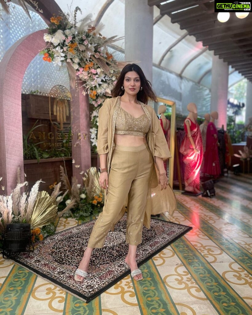 Aditi Gautam Instagram - To an eventful day hosted by @jasleensabharwal @theancestrystore showcasing their festive collection. Guess which outfit did I pick up? . . . . . . . . #ootd #festivecollection #outfitinspiration #fashion #explore #fyp #fashionstyle #modeling #pose #photography #viralpost
