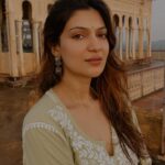 Aditi Gautam Instagram - Locations like these ❤️❤️ . . . . . . #reelsindia #reels #slomo #india #explore #trending #fyp
