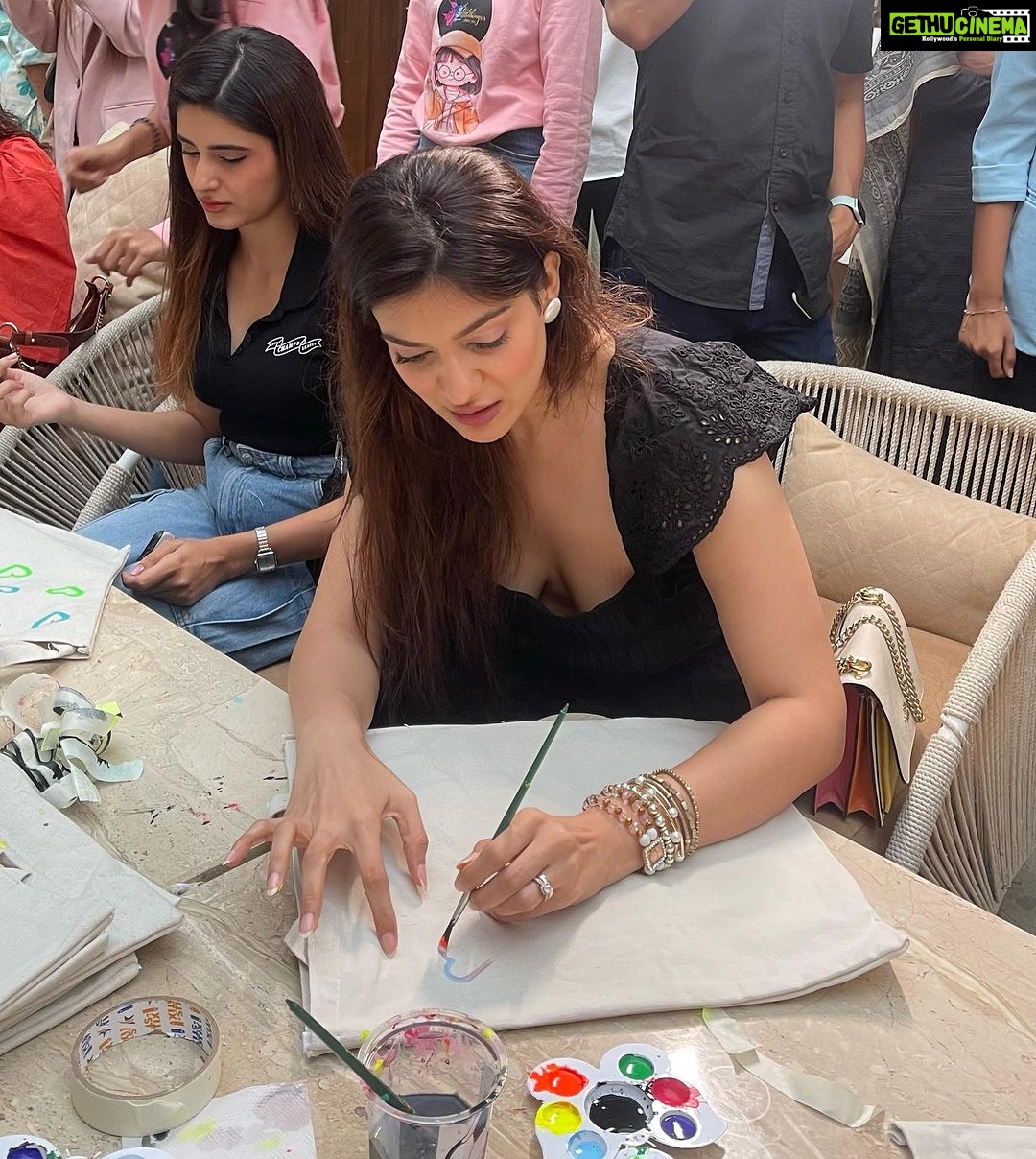 Aditi Gautam Instagram - @skinstoryme launch in mumbai. Have to say what a fun event and also love the products will make a video soon on it!! . . . . . . . #picoftheday #photography #portrait #skincare #skingoals #makeup #skincareroutine #event #skintips #lipstick #spf #makeuplover #launchparty #exploremore #trending #bollywood