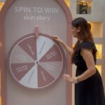 Aditi Gautam Instagram – @skinstoryme launch in mumbai. Have to say what a fun event and also love the products will make a video soon on it!!
.
.
.
.
.
.
.
#picoftheday #photography #portrait #skincare #skingoals #makeup #skincareroutine #event #skintips #lipstick #spf #makeuplover #launchparty #exploremore #trending #bollywood