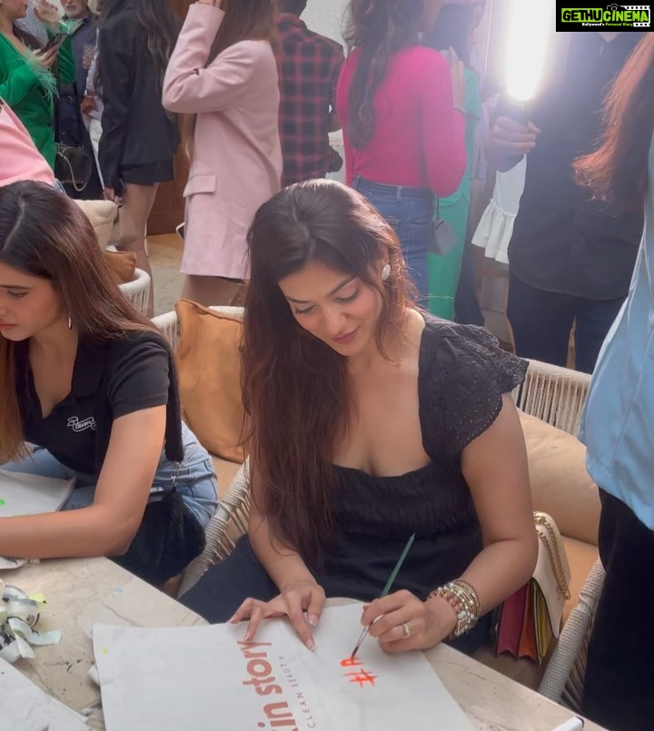 Aditi Gautam Instagram - @skinstoryme launch in mumbai. Have to say what a fun event and also love the products will make a video soon on it!! . . . . . . . #picoftheday #photography #portrait #skincare #skingoals #makeup #skincareroutine #event #skintips #lipstick #spf #makeuplover #launchparty #exploremore #trending #bollywood