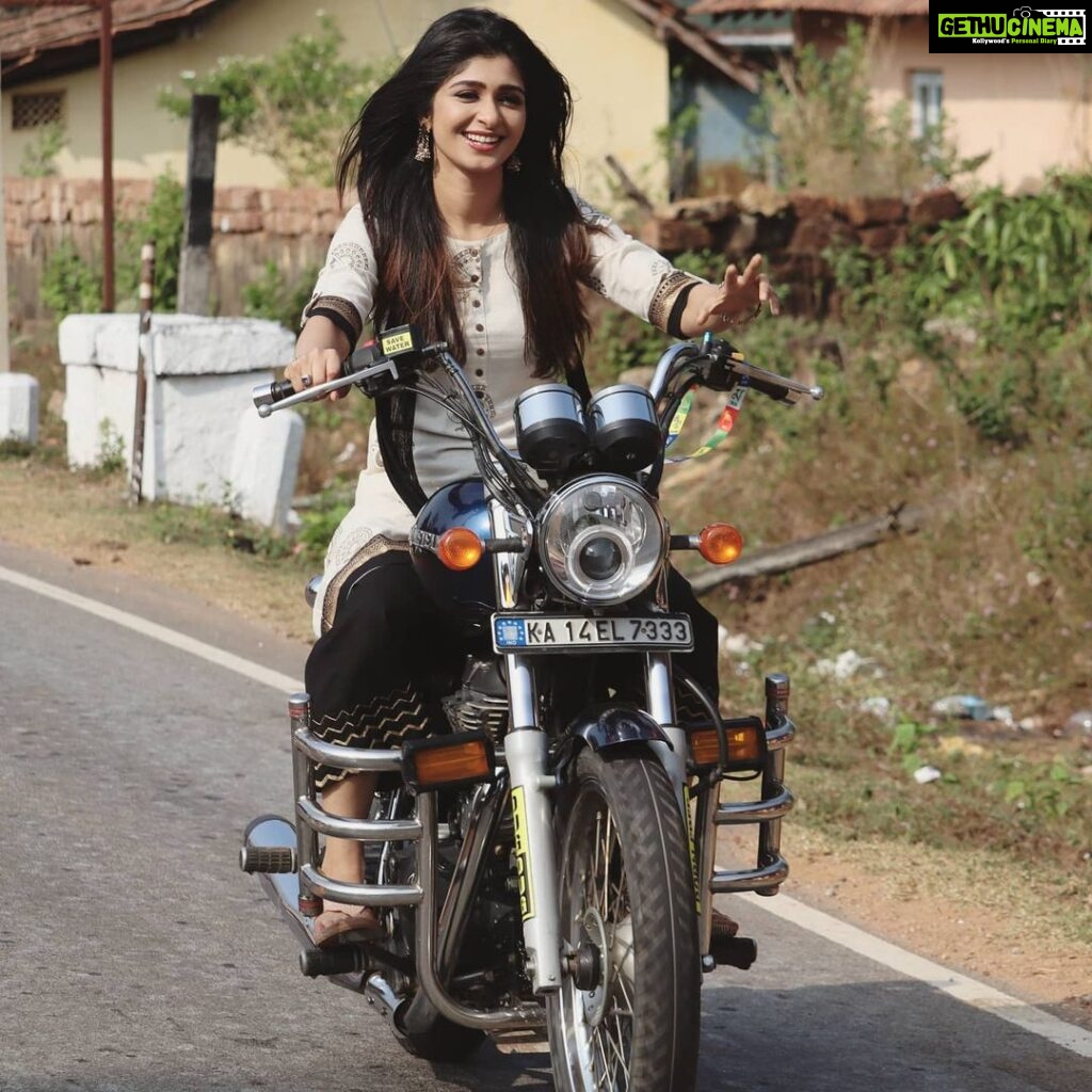 Aditi Prabhudeva Instagram - Four wheels move the body, Two wheels move the soul ❤ #bike #love