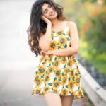 Aditi Prabhudeva Instagram - 🌻🌻🌻 caption it 🙈 . . . . @rainbow_photography_official u r d best 🌼