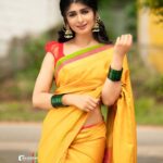 Aditi Prabhudeva Instagram - 🌻 . . . . 📸 @rainbow_photography_official 😍 🥻@rentyourlook_by_chandangowda 💎 @beadedtreasuresjewelry 💇 @vasanthageetha259